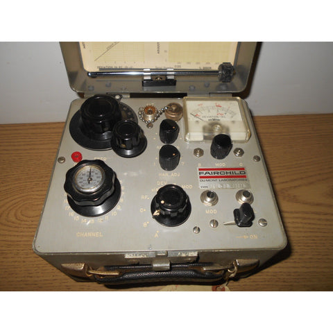 Dumont Frequency Deviation Meter Model 5890-B (Fairchild/Dumont Laboratories)